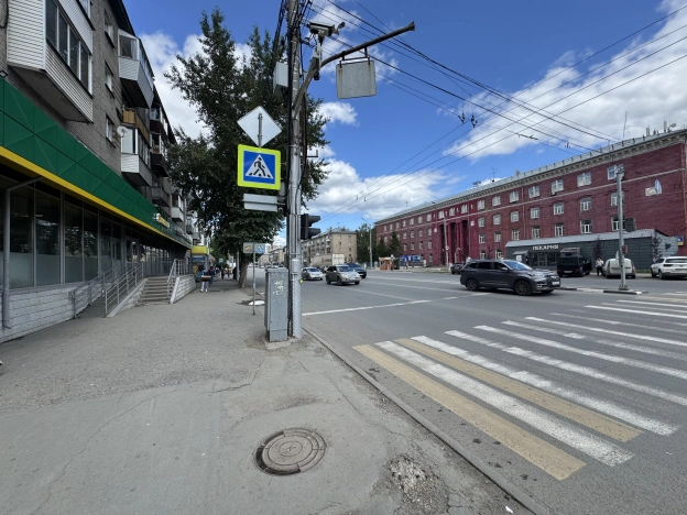 Купить торговые помещения в Новосибирске. Вариант № 2464926, 2, площадь -  квм, цена 54000000 рублей