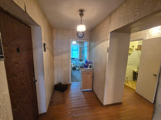 Купить трехкомнатную квартиру в Сыктывкаре. Вариант № 37144, 7, площадь -  квм, цена 5500000 рублей