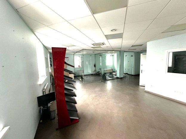 Снять коммерческую недвижимость в Калуге. Вариант № 40107, 2, площадь - квм, цена 250000 рублей