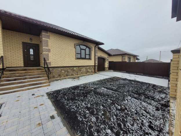 Купить дом в Белгороде. Вариант № 7853036, 1, площадь -  квм, цена 13000000 рублей