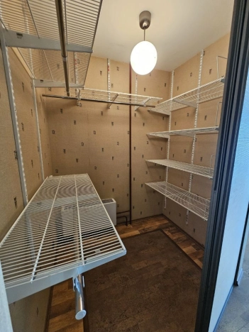 Купить квартиру в Москве. Вариант № 7810564, 12, площадь - квм, цена 34000000 рублей