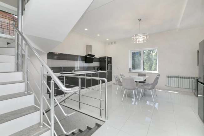 Купить дом в Севастополе. Вариант № 32104, 7, площадь -  квм, цена 67000000 рублей