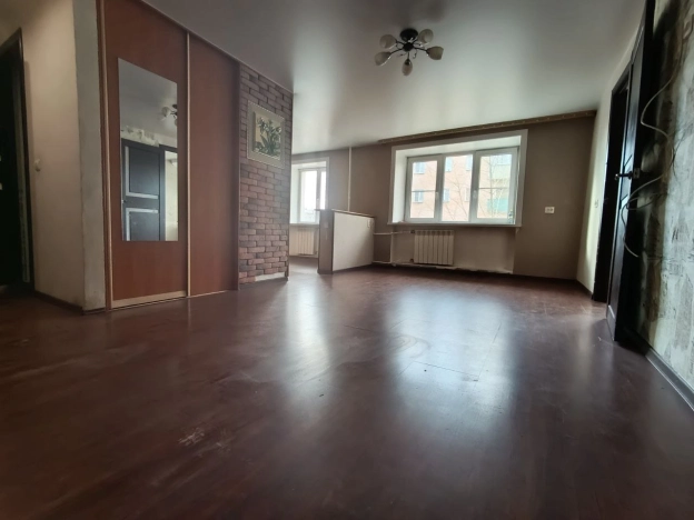 Купить квартиру на улице Комарова в Улан-Удэ. Вариант № 8448329, 9, площадь -  квм, цена 4970000 рублей