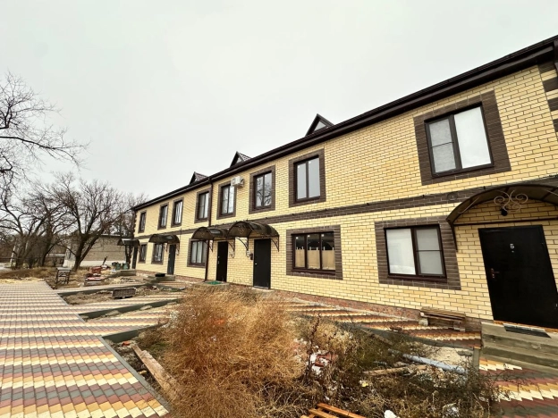 Купить таунхаус в Элисте. Вариант № 18358, 0, площадь -  квм, цена 5000000 рублей