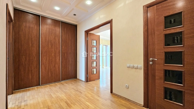 Купить квартиру в Липецкой области. Вариант № 5865702, 11, площадь -  квм, цена 7990000 рублей