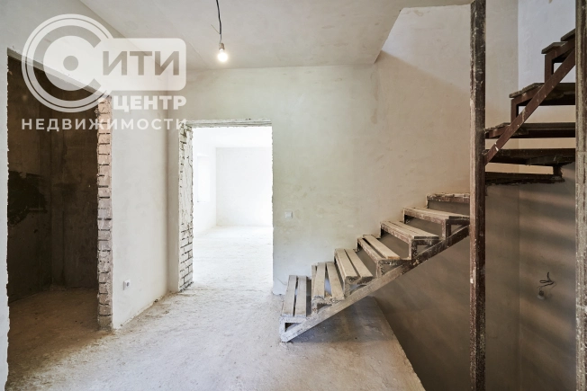 Купить таунхаус в Воронеже. Вариант № 1635871, 5, площадь - квм, цена 17800000 рублей