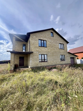 Купить дом на улице Везельская в Белгороде. Вариант № 5445720, 6, площадь -  квм, цена 6500000 рублей