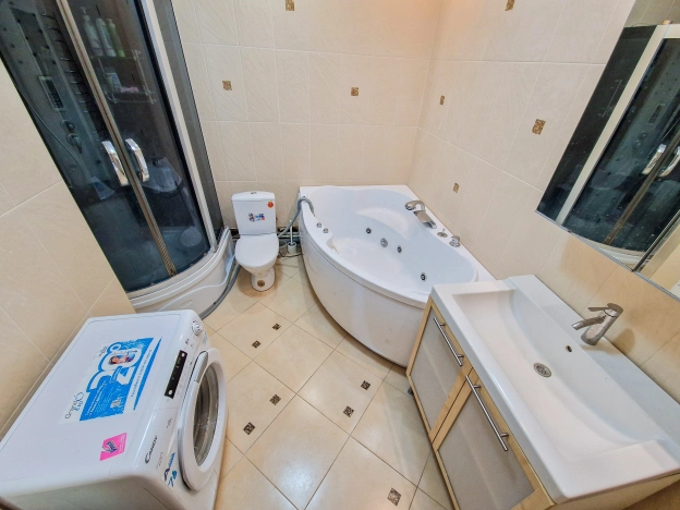 . Вариант № 16050, 15, площадь - 92 квм, цена 12600000 рублей