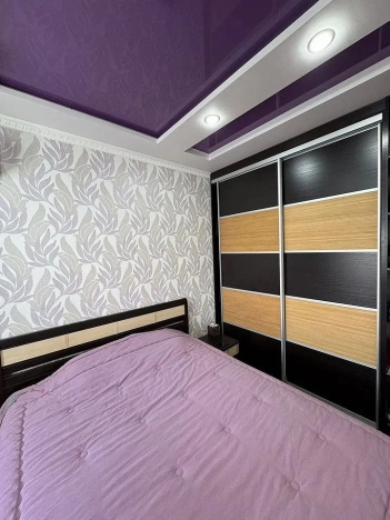 Купить трехкомнатную квартиру в Ростовской области. Вариант № 9967063, 6, площадь -  квм, цена 8450000 рублей