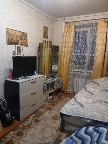 Купить трехкомнатную квартиру в Ростовской области. Вариант № 10033066, 4, площадь -  квм, цена 7200000 рублей