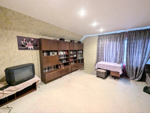 Купить дом на улице Заозёрный переулок в Смоленской области. Вариант № 32613, 7, площадь -  квм, цена 10900000 рублей