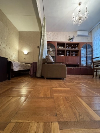 Купить квартиру в Москве. Вариант № 8431412, 1, площадь -  квм, цена 21000000 рублей