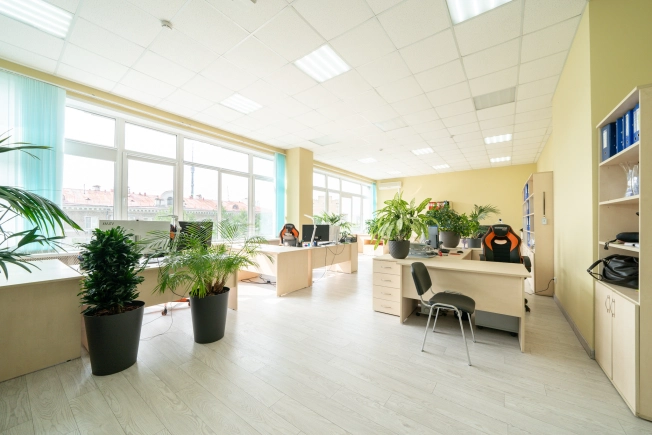 Купить офисы в Москве. Вариант № 48384, 0, площадь -  квм, цена 117000000 рублей