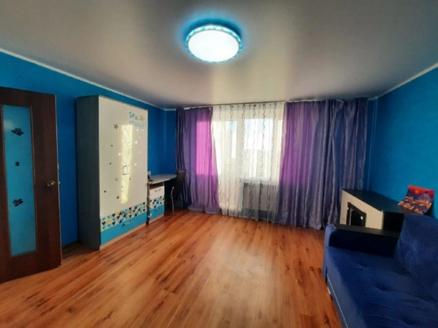 Снять квартиру в Тобольске. Вариант № 10267708, 5, площадь -  квм, цена 40000 рублей