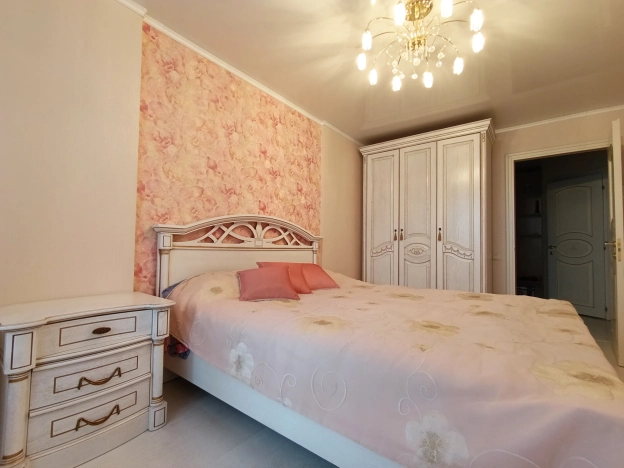 Купить трехкомнатную квартиру в Микрорайоне Памятник Победы, Ленинский район в Пензе. Вариант № 28252, 10, площадь -  квм, цена 12200000 рублей