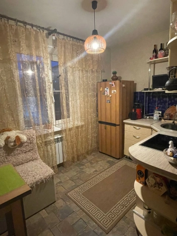 Купить квартиру на улице набережная Волжской Флотилии в Волгограде. Вариант № 34057, 9, площадь -  квм, цена 3850000 рублей