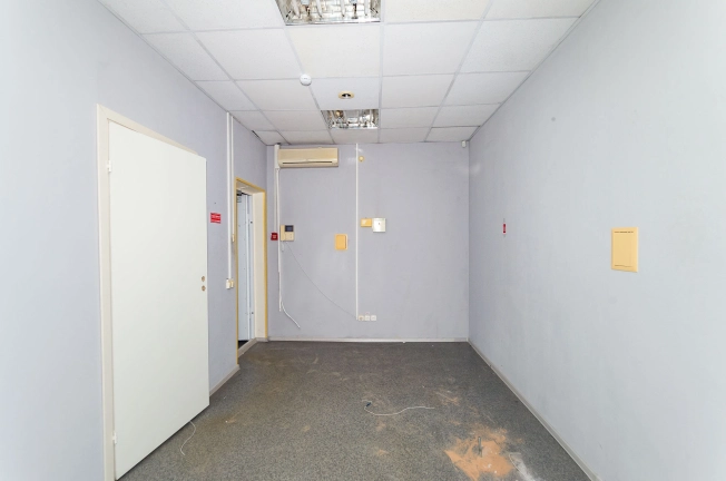 Купить коммерческую недвижимость свободного назначения в Тобольске. Вариант № 3900, 21, площадь -  квм, цена 16000000 рублей