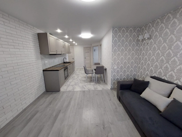 Купить трехкомнатную квартиру в Пушкине. Вариант № 8348, 5, площадь -  квм, цена 9800000 рублей