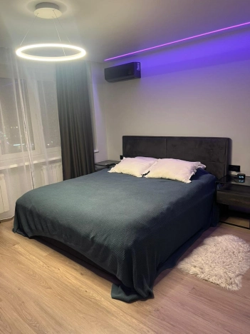 Купить квартиру в Москве. Вариант № 9999684, 1, площадь -  квм, цена 14700000 рублей