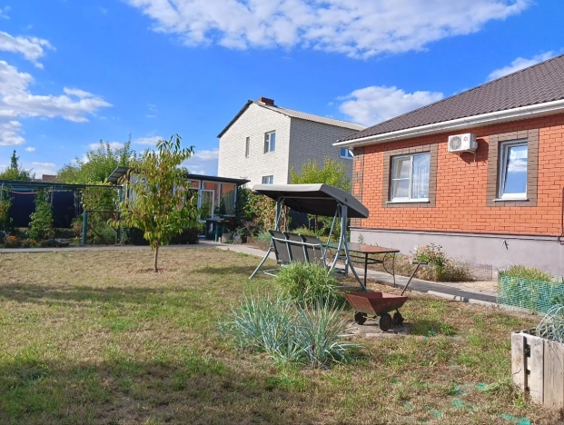 Купить дом на улице Везельская в Белгороде. Вариант № 4157146, 27, площадь -  квм, цена 12800000 рублей