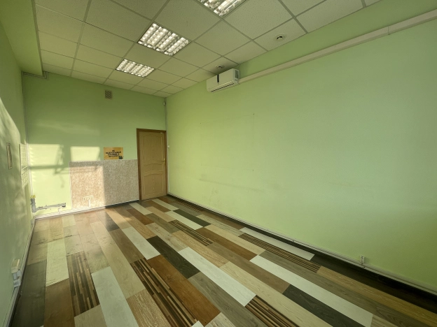 Снять коммерческую недвижимость в Новосибирске. Вариант № 3305542, 1, площадь - квм, цена 22000 рублей