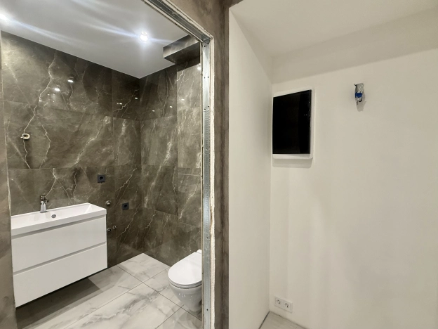 Купить квартиру в районе Красноармейский в Волгограде. Вариант № 5562849, 30, площадь -  квм, цена 7000000 рублей