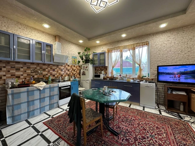 Купить дом в Тейкове. Вариант № 7773875, 10, площадь -  квм, цена 11500000 рублей