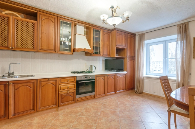 Купить квартиру в Вологодской области. Вариант № 8790858, 29, площадь -  квм, цена 12000000 рублей