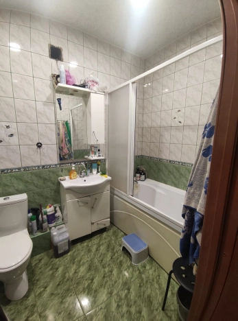 Купить однокомнатную квартиру в Ростовской области. Вариант № 9325411, 8, площадь -  квм, цена 7500000 рублей