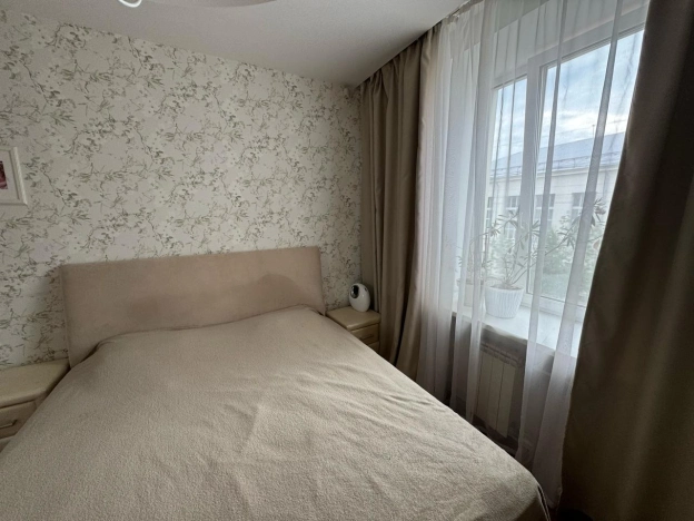 Купить трехкомнатную квартиру в Микрорайоне 29-й, Ангарск в Ангарске. Вариант № 1247243, 6, площадь -  квм, цена 7900000 рублей