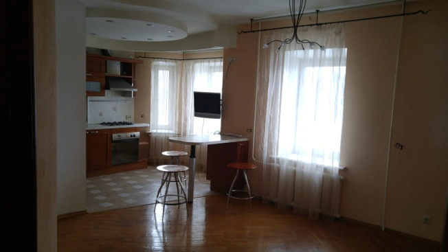 Купить пятикомнатную квартиру в Нижегородской области. Вариант № 33768, 2, площадь -  квм, цена 27000000 рублей