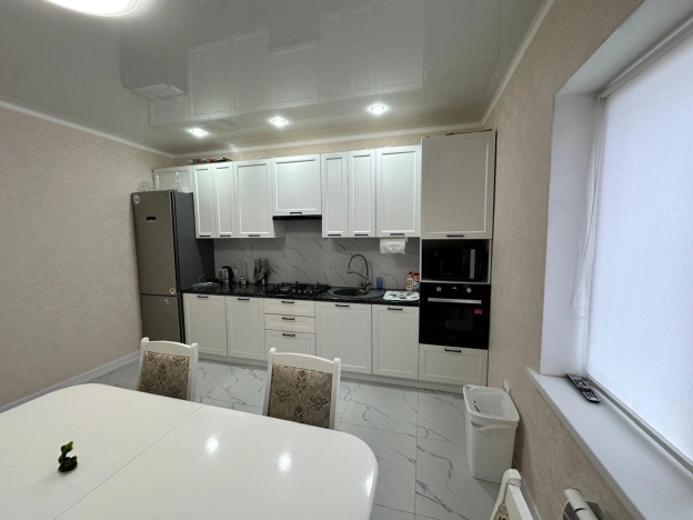 Купить дом на улице Мечникова в Элисте. Вариант № 20740, 5, площадь -  квм, цена 8650000 рублей