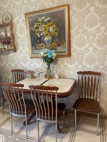 Купить двухкомнатную квартиру на улице Ленинский проспект в Москве. Вариант № 10003852, 3, площадь -  квм, цена 15100000 рублей