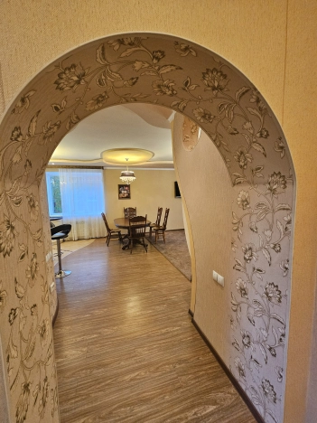 Купить дом на улице Георгия Маляревского в Тобольске. Вариант № 5111286, 11, площадь -  квм, цена 15400000 рублей