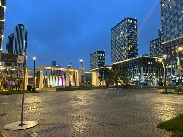 Купить квартиру в Москве. Вариант № 8425498, 25, площадь -  квм, цена 30000000 рублей