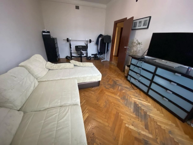 Купить квартиру в Москве. Вариант № 6828912, 6, площадь - квм, цена 32500000 рублей