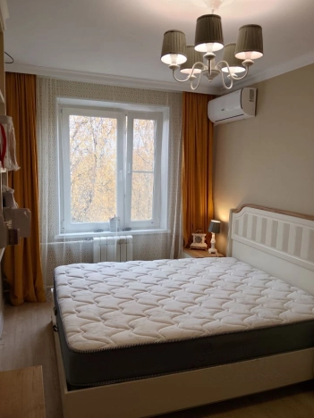 Купить квартиру в Москве. Вариант № 8463112, 37, площадь -  квм, цена 18500000 рублей