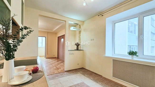 Купить квартиру в Липецкой области. Вариант № 5865702, 4, площадь -  квм, цена 7990000 рублей