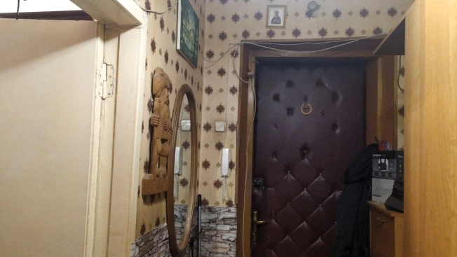 Купить трехкомнатную квартиру в Калуге. Вариант № 8270, 10, площадь -  квм, цена 4000000 рублей