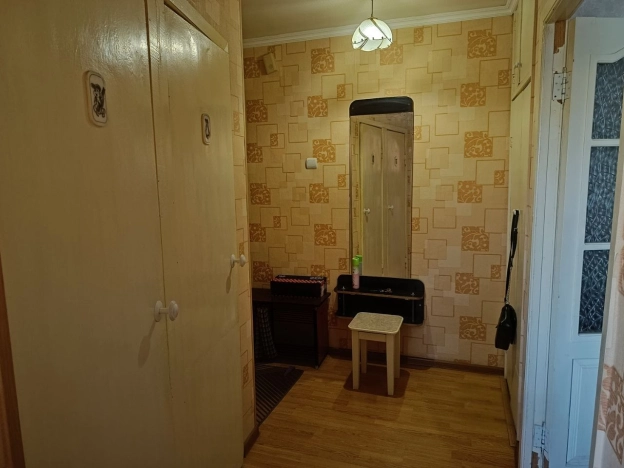 Купить двухкомнатную квартиру в Омске. Вариант № 4883043, 10, площадь -  квм, цена 3900000 рублей