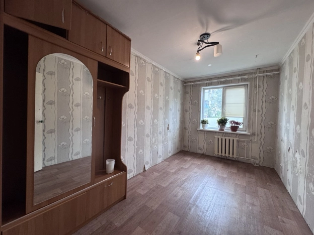 Купить трехкомнатную квартиру в Приморском крае. Вариант № 2988038, 11, площадь -  квм, цена 5870000 рублей