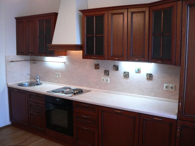 Купить двухкомнатную квартиру у метро площадь Карла Маркса в Новосибирске. Вариант № 2584, 28, площадь -  квм, цена 12000000 рублей