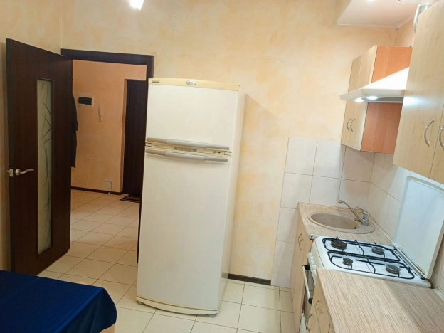 Снять квартиру в Калининграде. Вариант № 9385842, 5, площадь -  квм, цена 25000 рублей