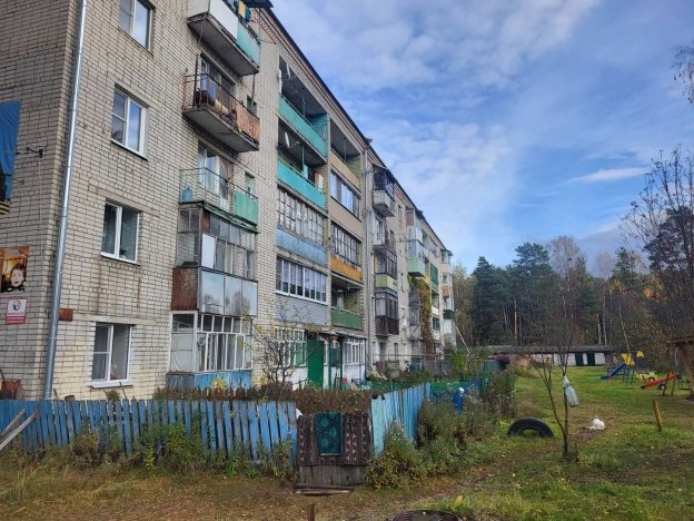 Купить трехкомнатную квартиру на улице Молодёжная в Владимирской области. Вариант № 7882787, 42, площадь -  квм, цена 2840000 рублей