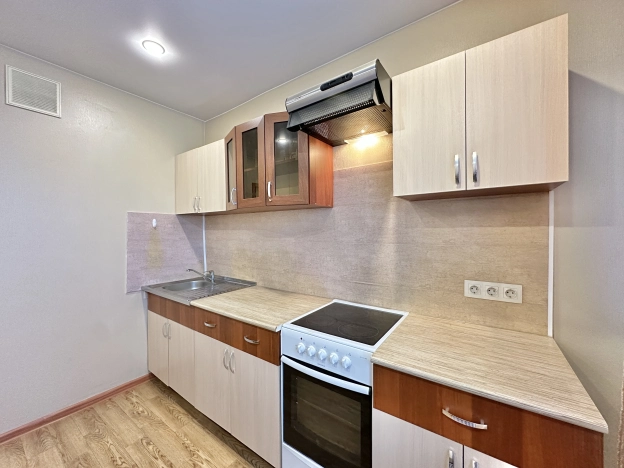 Купить однокомнатную квартиру в Санкт-Петербурге. Вариант № 9774115, 9, площадь -  квм, цена 7450000 рублей