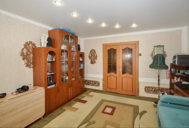 Купить однокомнатную квартиру в Новосибирской области. Вариант № 10428275, 6, площадь -  квм, цена 4000000 рублей