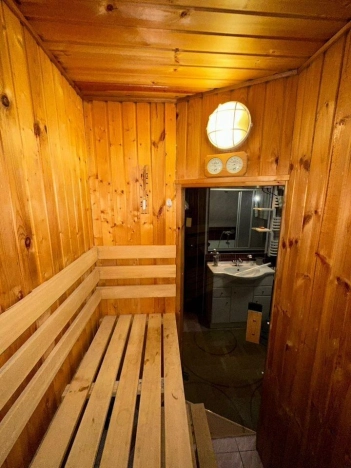 Купить четырехкомнатную квартиру в районе Октябрьский в Владимире. Вариант № 10615408, 36, площадь - квм, цена 15250000 рублей