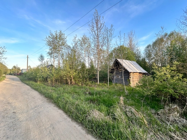 Купить земельный участок на улице Белые Ночи в Вологодской области. Вариант № 8307, 10, площадь -  квм, цена 150000 рублей