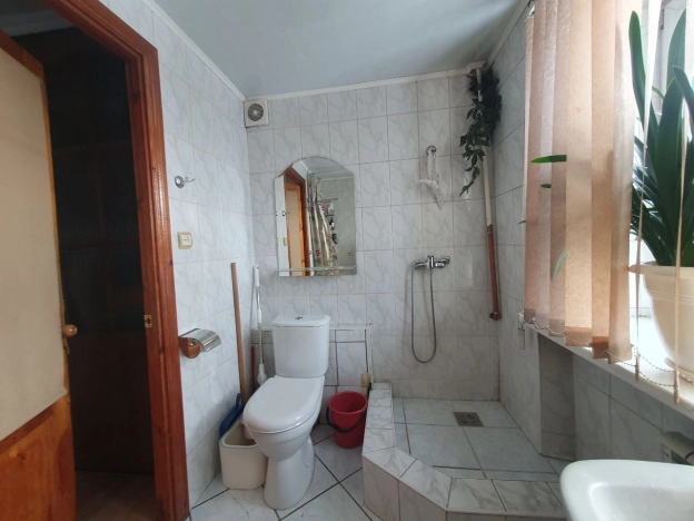 Купить трехкомнатную квартиру в районе Октябрьский в Улан-Удэ. Вариант № 9989346, 12, площадь - квм, цена 7000000 рублей