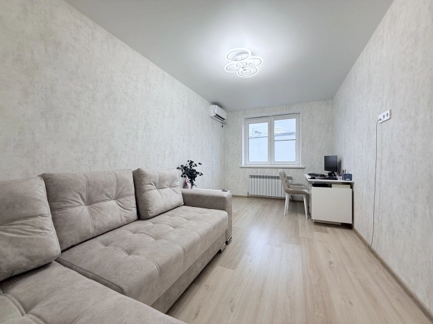 Купить квартиру на улице Университетский проспект в Волгограде. Вариант № 10235201, 2, площадь -  квм, цена 6160000 рублей